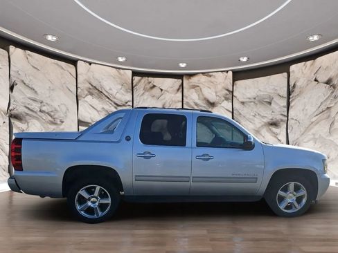 Used 2013 Chevrolet Avalanche LT w/ All-Star Edition image 7