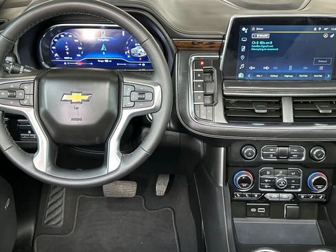 Used 2024 Chevrolet Tahoe Premier w/ Premium Package image 14