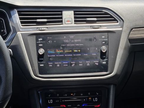 Certified 2024 Volkswagen Tiguan SEL R-Line AWD/4WD image 18