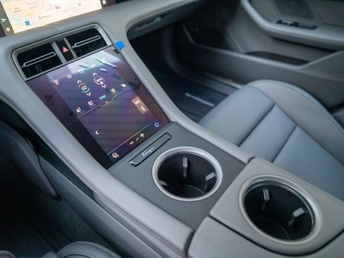 New 2026 Porsche Taycan image 20