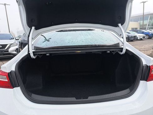 Used 2025 Chevrolet Malibu LT image 24