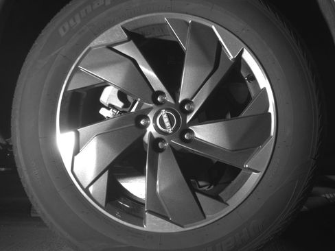 Used 2025 Nissan Rogue SV image 15