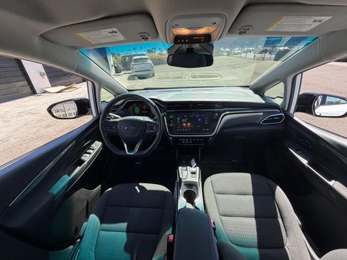Used 2022 Chevrolet Bolt LT FWD image 30