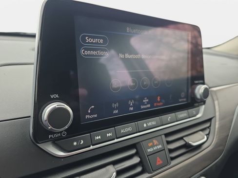 Used 2025 Nissan Altima 2.5 SV image 21