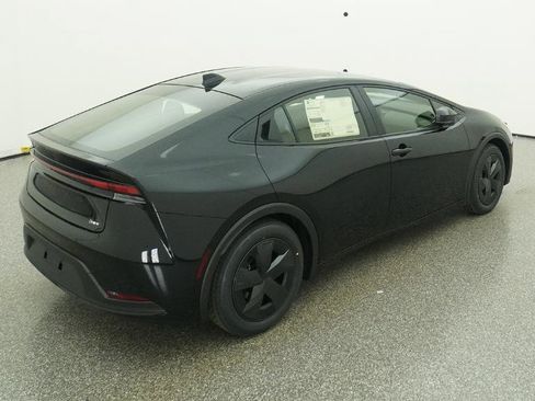 New 2026 Toyota Prius LE image 12