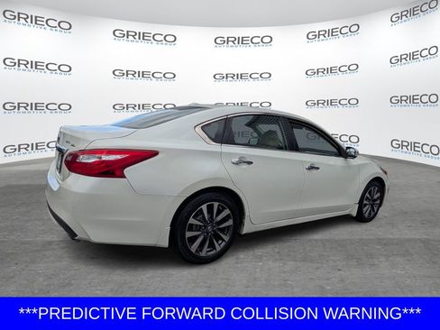 Used 2017 Nissan Altima 2.5 SL w/ Technology Package image 7