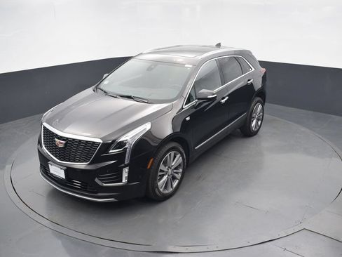 New 2026 Cadillac XT5 Premium Luxury w/ Driver Assist Package AWD/4WD image 9