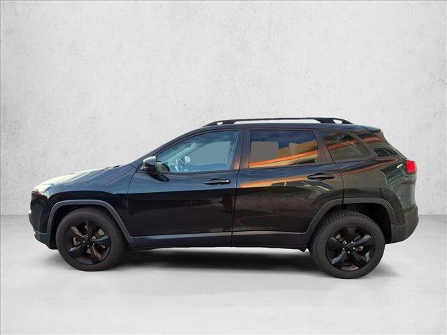 Used 2015 Jeep Cherokee Latitude w/ Cold Weather Group FWD image 8
