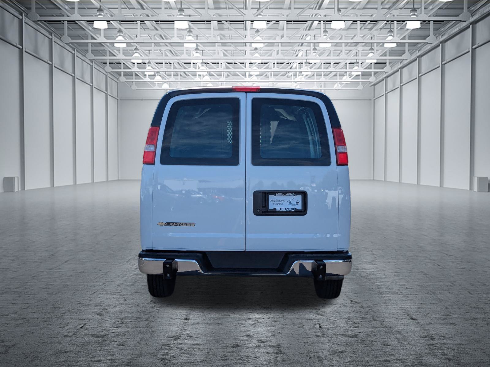Used 2025 Chevrolet Express 2500 w/ Driver Convenience Package RWD image 4