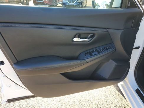 Certified 2022 Nissan Sentra SV w/ Trunk Package image 24