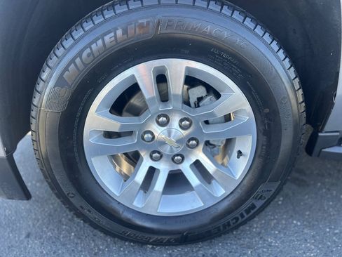 Used 2018 Chevrolet Tahoe LT AWD/4WD image 7