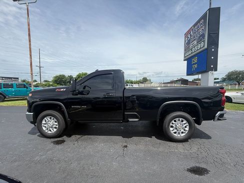 Used 2025 Chevrolet Silverado 3500 LT AWD/4WD image 7