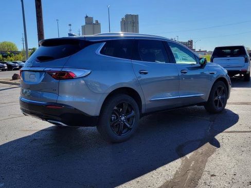 Used 2023 Buick Enclave Essence w/ Experience Buick Package AWD/4WD image 2