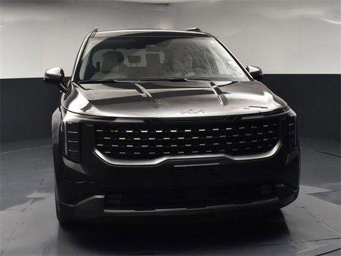 Certified 2025 Kia Carnival SX Prestige image 3