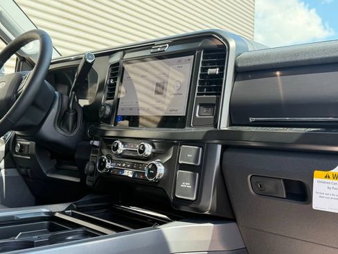 New 2026 Ford F250 Lariat w/ Black Appearance Package AWD/4WD image 20