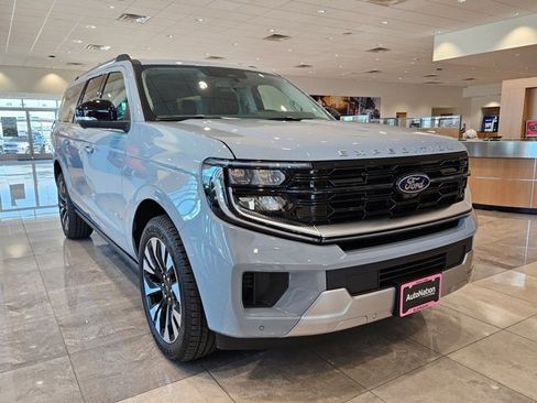 New 2026 Ford Expedition Max Platinum image 7