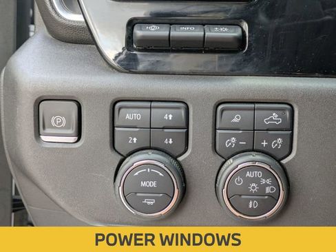 Used 2023 Chevrolet Silverado 1500 High Country w/ Technology Package AWD/4WD image 18