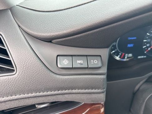 Used 2020 Cadillac Escalade ESV Premium Luxury w/ LPO, Radiant Package image 32