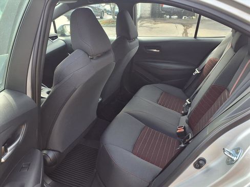 Used 2024 Toyota Corolla SE w/ SE Convenience Package image 23