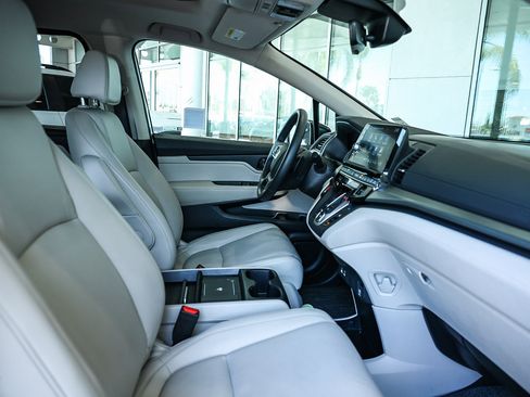 Used 2025 Honda Odyssey EX-L image 21