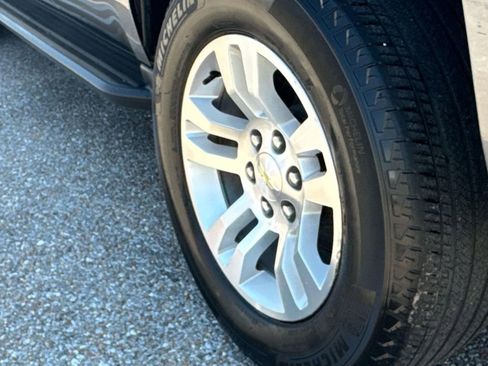 Used 2019 Chevrolet Tahoe LT AWD/4WD image 4