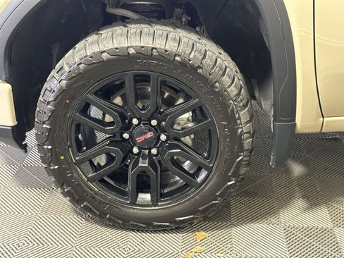 Used 2023 GMC Sierra 1500 Elevation AWD/4WD image 12