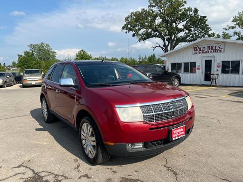 Used 2008 Lincoln MKX AWD image 3