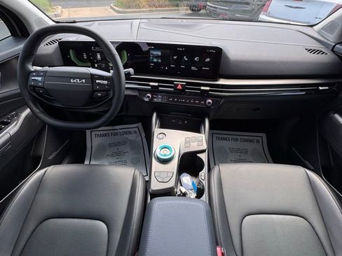 Used 2026 Kia Sportage EX w/ EX Panoramic Sunroof Package image 18