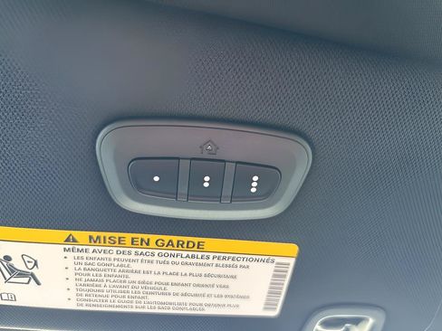 New 2026 Chrysler Pacifica Select FWD image 28