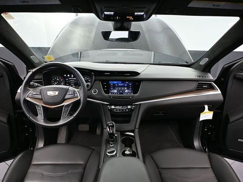Used 2023 Cadillac XT5 Premium Luxury w/ Platinum Package AWD/4WD image 32