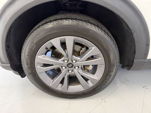 Used 2022 Ford Explorer XLT w/ Equipment Group 202A image 56