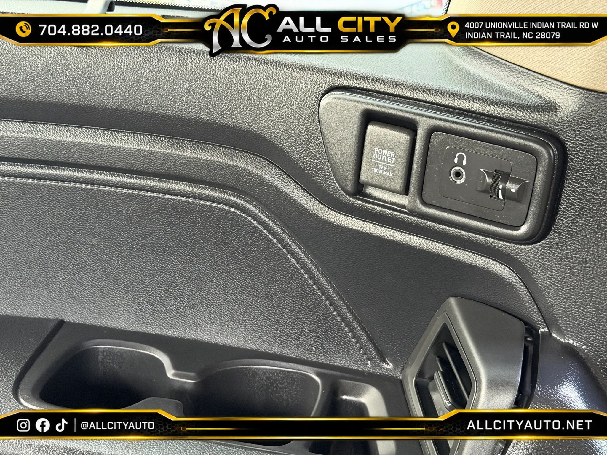 Used 2018 Honda Odyssey Elite image 47