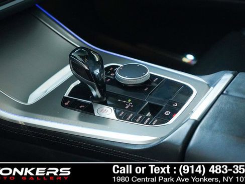 Used 2021 BMW X5 xDrive40i w/ M Sport Package image 20