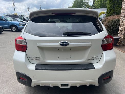 Used 2013 Subaru Crosstrek 2.0i Premium AWD/4WD image 6