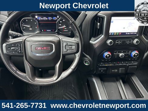 Used 2020 GMC Sierra 2500 AT4 w/ AT4 Premium Package image 15