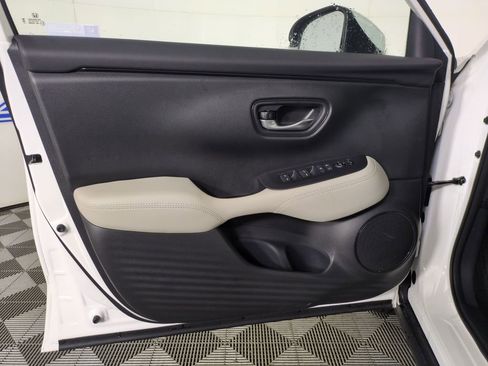 New 2026 Honda HR-V LX image 10