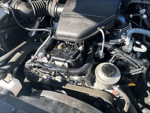 Used 2021 Toyota Tacoma SR w/ SR Convenience Package image 30