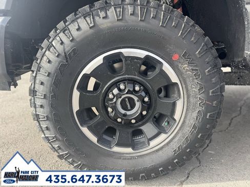 New 2026 Ford F350 Platinum w/ Tremor Off-Road Package image 9