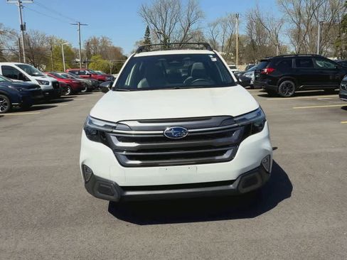Certified 2025 Subaru Forester Limited w/ Popular Package #1 AWD/4WD image 3