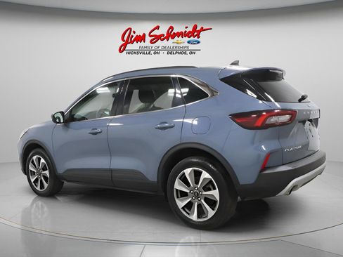 Used 2025 Ford Escape Platinum AWD/4WD image 4