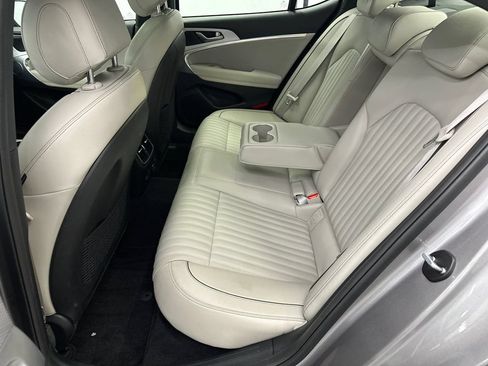 Used 2023 Genesis G70 2.0T w/ Sport Prestige Package RWD image 21