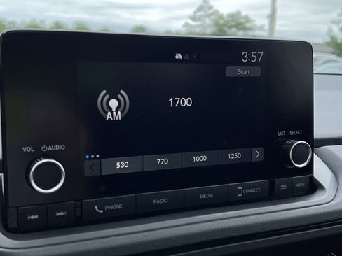 Used 2025 Honda Accord SE image 23