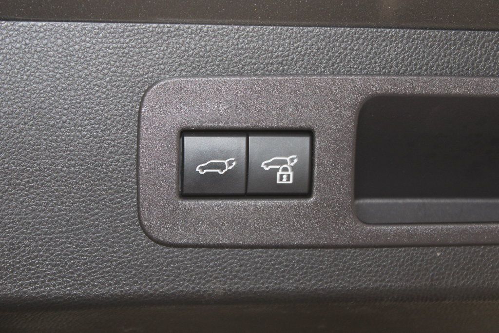 Used 2024 Lexus LX 600 4WD w/ Luxury Package image 17