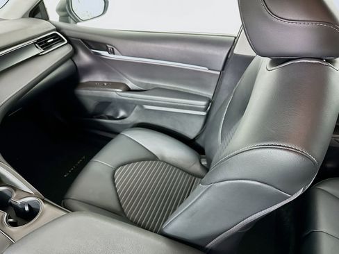 Used 2023 Toyota Camry SE image 23