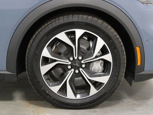 Used 2024 Ford Mustang Mach-E Select w/ Comfort Package Lite image 11