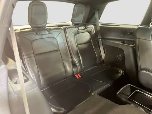 Used 2025 Lincoln Aviator Black Label w/ Black Label Special Edition AWD/4WD image 30