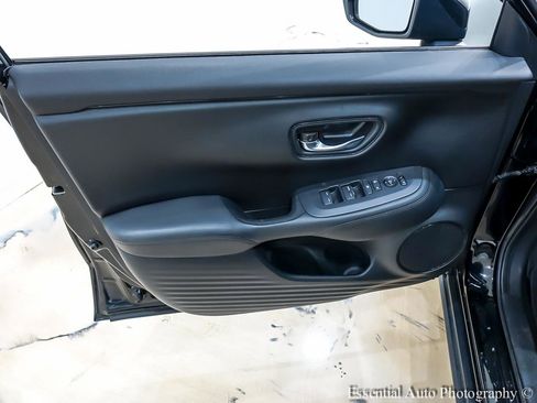 Used 2023 Honda HR-V LX image 25