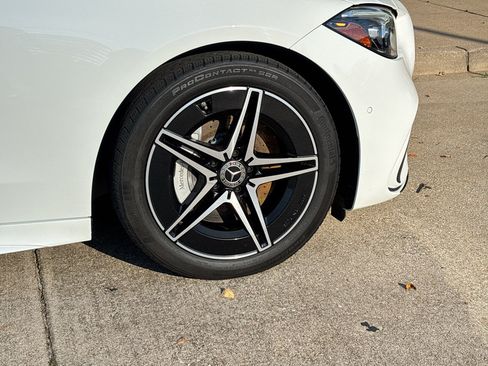 Used 2023 Mercedes-Benz C 300 Sedan image 10