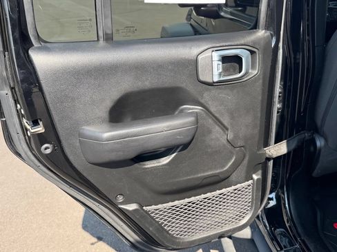 Used 2023 Jeep Wrangler Unlimited Sport AWD/4WD image 17