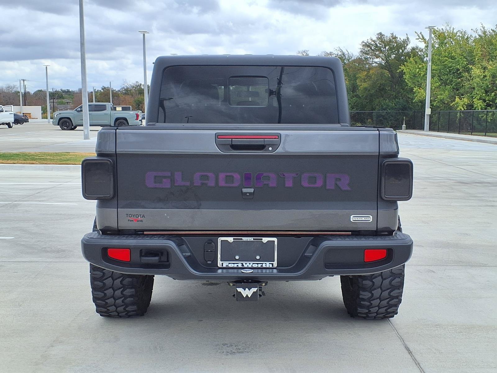 Used 2021 Jeep Gladiator Overland AWD/4WD image 8